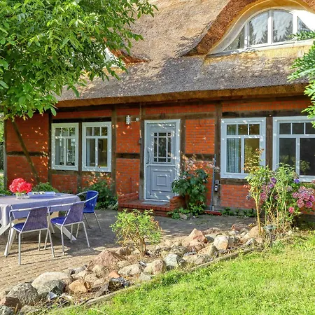 Holiday home 2 Bedroom Stunning In Rankwitz Ot